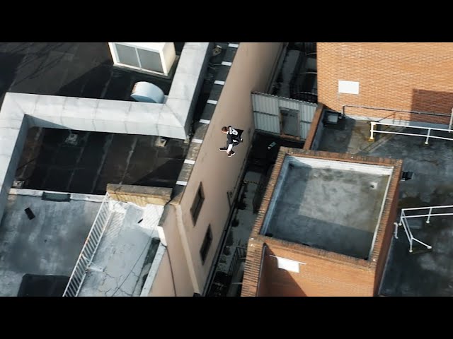 Rooftop Parkour team relay 🇬🇧