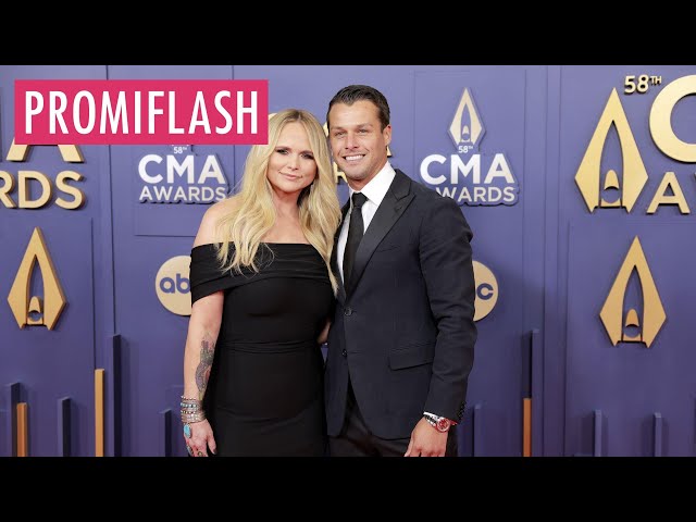 Miranda Lambert kuschelt bei CMAs mit ihrem Ehemann Brendan