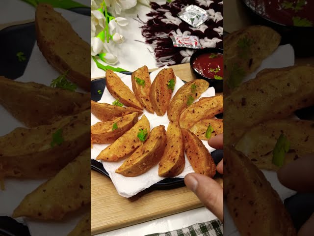 VIRAL Potato Recipe 😱🤯| #shorts #potato #potatowedges  #viral #trending #viralfood