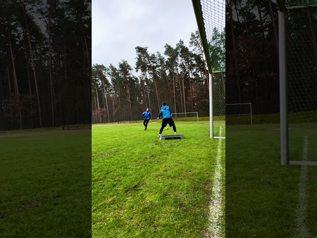 Good work ⚽️🙌🏻 #football #goalkeeper #training