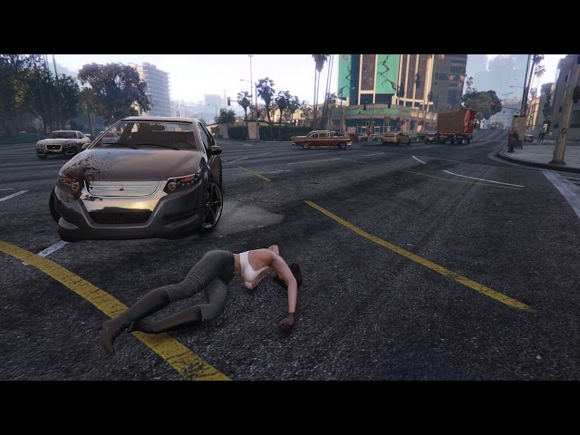 GTA 5 Sexy girl tries to kill herself