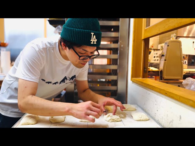 ずっと見ていたい!! 地域に愛されるパン屋さんのルーティーン | Japanese Bakery