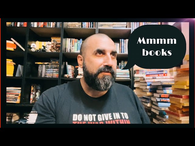 First look at a massive Science fiction and horror book haul unboxing.