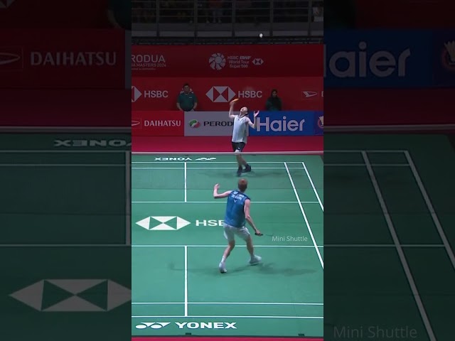 Lee Zii Jia's Counterattack Playstyle #shorts #badminton #leeziijia