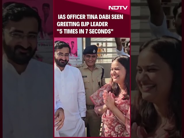 Tina Dabi | IAS Officer Tina Dabi Seen Greeting BJP Leader "5 Times In 7 Seconds"