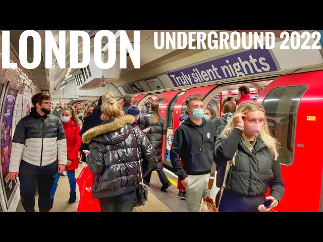 London Underground 2022 | Central Line at Oxford Circus [4K HDR]