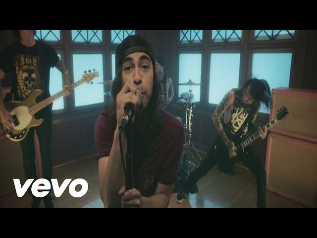 Pierce The Veil - Bulls in the Bronx