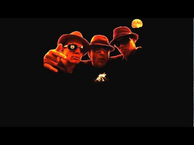 Unknown Zone     HOT HIP HOP BEAT   FED BROs INC  ( The Fedora Brotha's )  West Villain sample