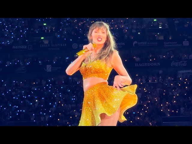 Taylor Swift: Shake It Off [Live 4K] (Gelsenkirchen, Germany - July 17, 2024)