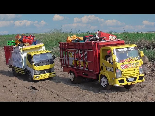 Mobil Truk Rc Oleng Canter Fuso, Dump truck Isuzu NMR Elf Oleng Muatan Berat Tergguling Di Tanjakan