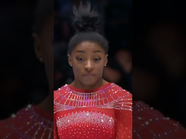 Simone Biles, what a concentration after mistake 🫢