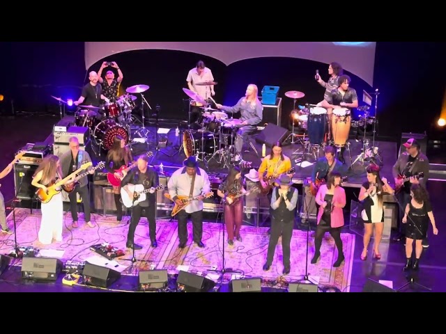 Allman Betts Band & Friends - Midnight Rider - Live at the Beacon Theatre