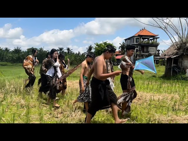 Permainan Layang-Layang & engklek