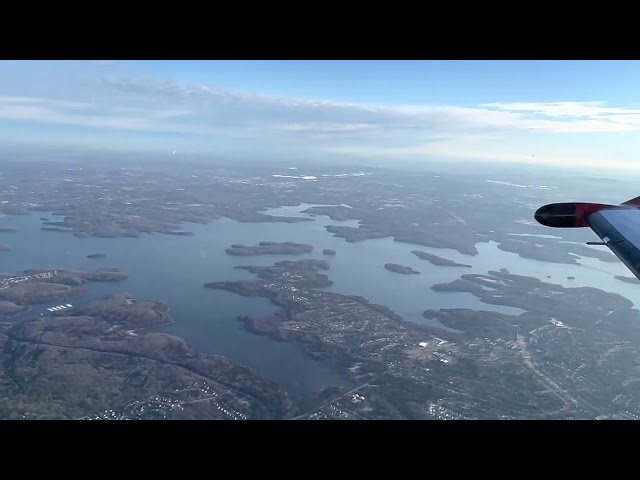 Pilatus PC-12 NGX approach and landing at Nashville.