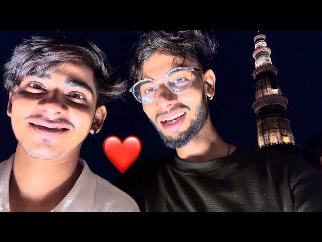 He Proposed Me in Qutub Minar 💜| Gay Prem