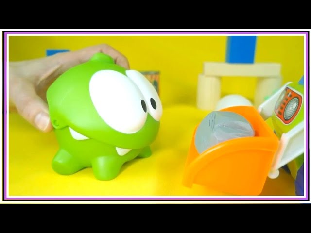 Om Nom Monster Frog (Cut The Rope) Play the FOOD GAME Puzzle - Videos for Kids