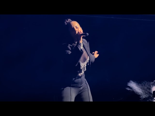 Alicia Keys - Empire State of Mind - live in Cologne 2022 - (Köln Front of Stage)