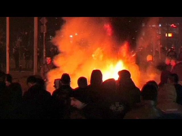 Decine di feriti in Bosnia alle manifestazioni contro il governo