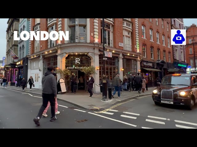 London Autumn Walk 🇬🇧 West End, Piccadilly Circus, Chinatown to SOHO | Central London Walking Tour