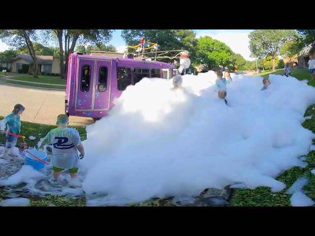 BUBBLE BUS in 3D Virtual Reality 3D VR