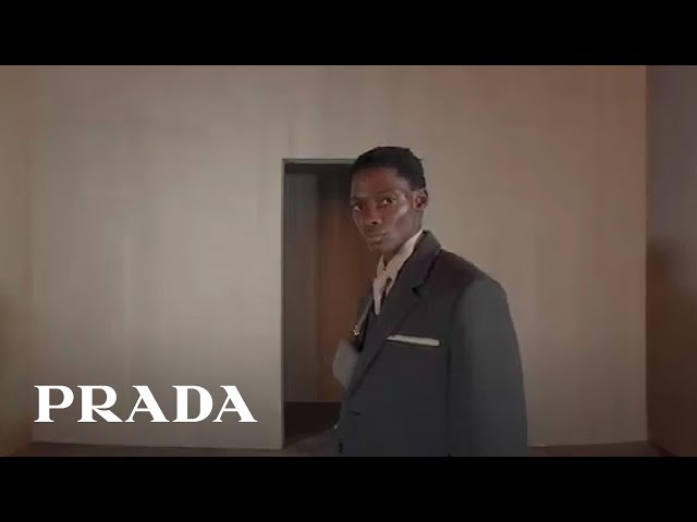 A 360° experience into Prada Fall Winter 2023 Menswear Collection