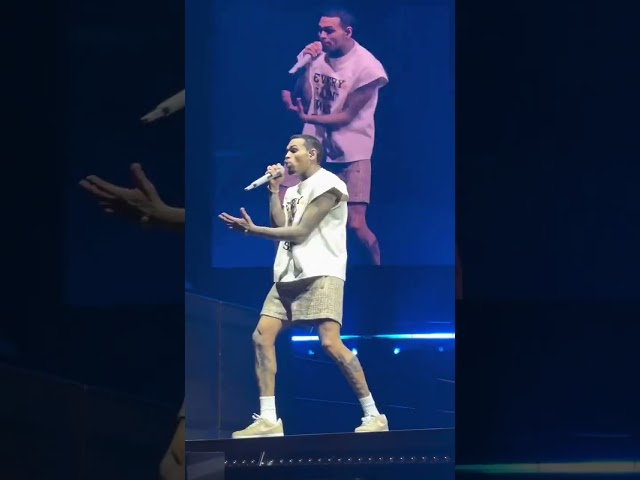 Deuces - Chris Brown (Live) #shorts