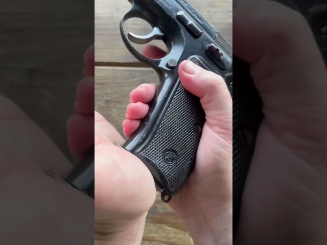 CZ-75 1987