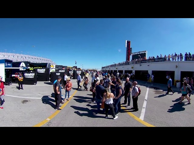 360 Video of Garage Tour at Daytona 500