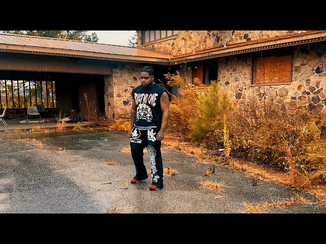 JSTARRR - WAR CRIME (SHOT BY DJ LAMAR)