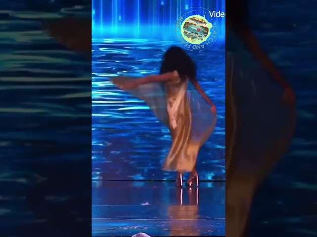 Chelsea Manalo Charms the Crowd in Miss Universe 2024 Swimsuit Preliminaries!