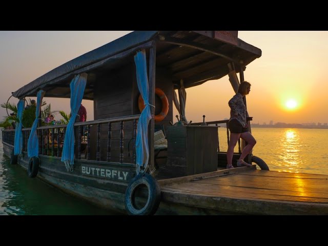 Cruising the Mekong, Phnom Penh