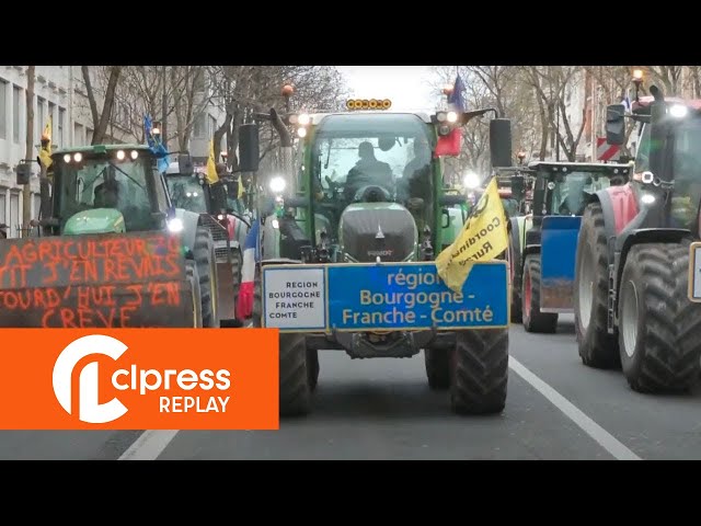 REPLAY - #AgriculteursEnColere : des tracteurs dans Paris