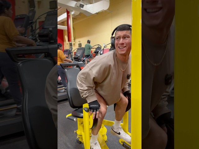 POV: Girls in the gym #trendingshorts #gym #workout #comedy #funny #jokes