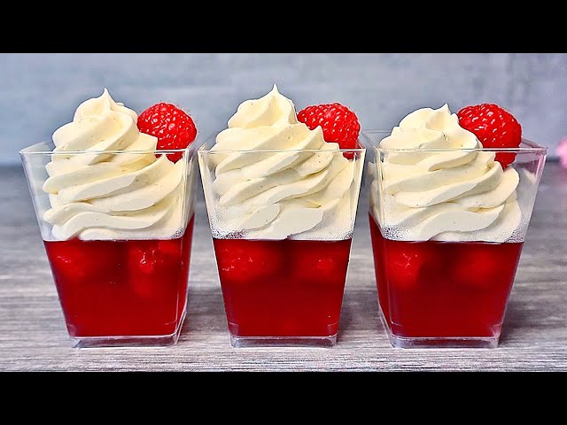 The easiest dessert ever that anyone can make! Yummy no bake and gluten free raspberry dessert cups