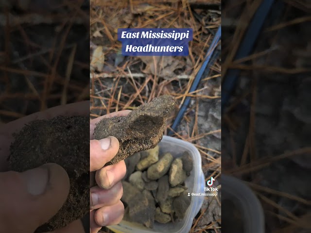 Nice little arrowhead! #artifacts #rockhounding #rareartifacts #eastmississippiheadhunters