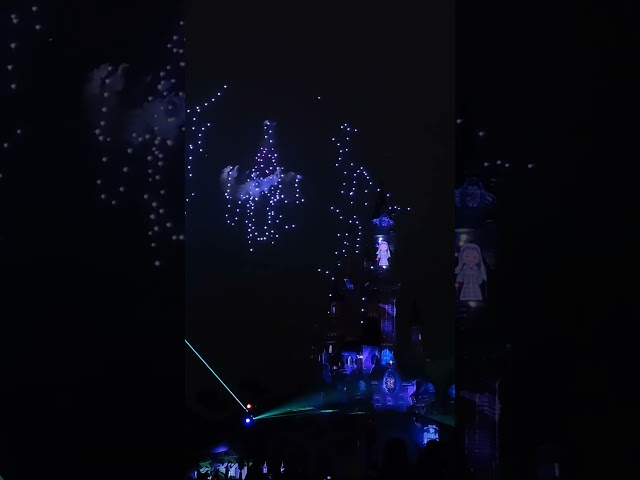 Disneyland Paris Electrical Sky Parade Halloween Edition #disney #disneylandparis #disneyhalloween