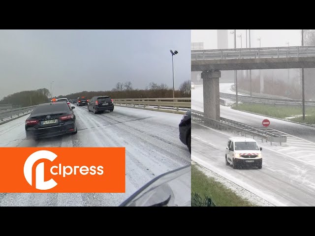 Chutes de neige en Île-de-France : la circulation perturbée (8 janvier 2024, Île-de-France, France)