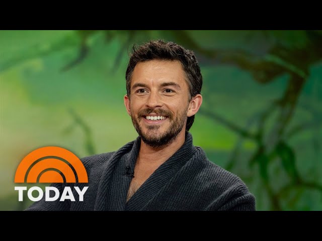 Jonathan Bailey talks dancing in ‘Wicked,’ support from nana, more