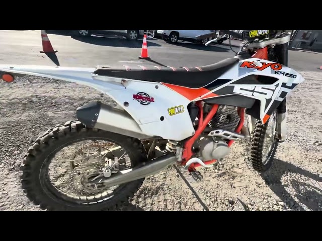 Kayo K4250 Dirtbike