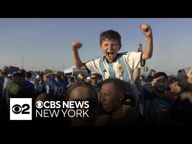 Lionel Messi fans flock to MetLife Stadium for Copa America match