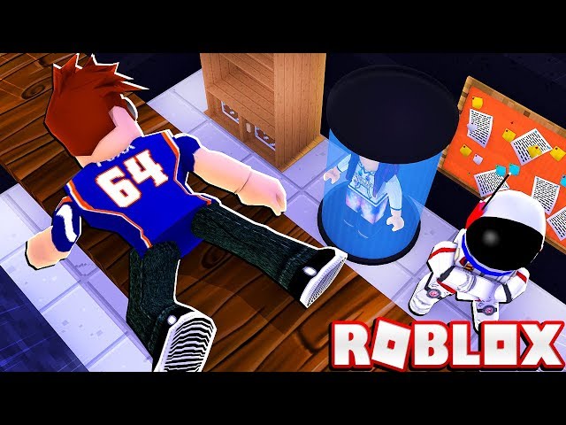 TROLLING A CAMPER BEAST & SAVING EVERYONE! - ROBLOX Flee the Facility