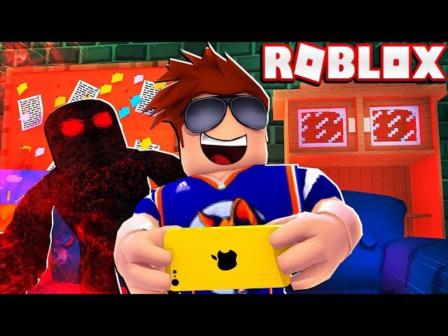 BEATING THE BEAST ON A PHONE! -- Roblox Flee the Facility Challenge