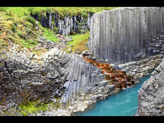 Watching view of Stuolagil Canyon - 360 Degree - 5k - VR Experience