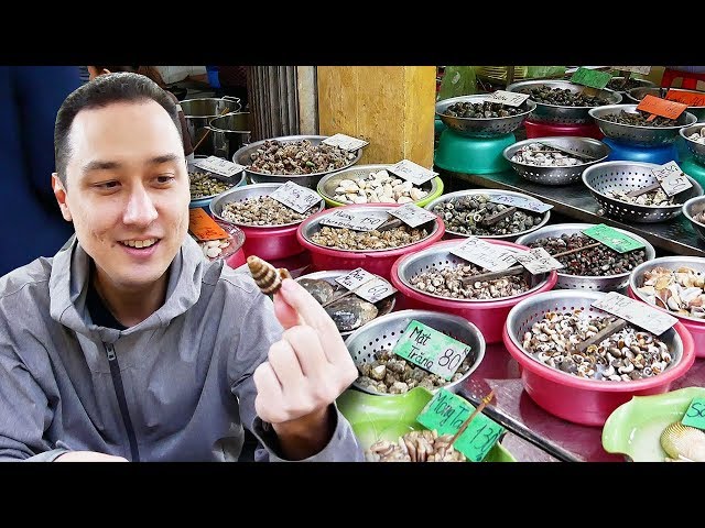 HAI PHONG STREET FOOD - Eating Snails, Seafood, and Fertilized Quail Eggs | VIETNAMESE FOOD