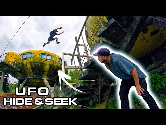 Parkour HIDE and SEEK (Abandoned UFO Village) 🇹🇼