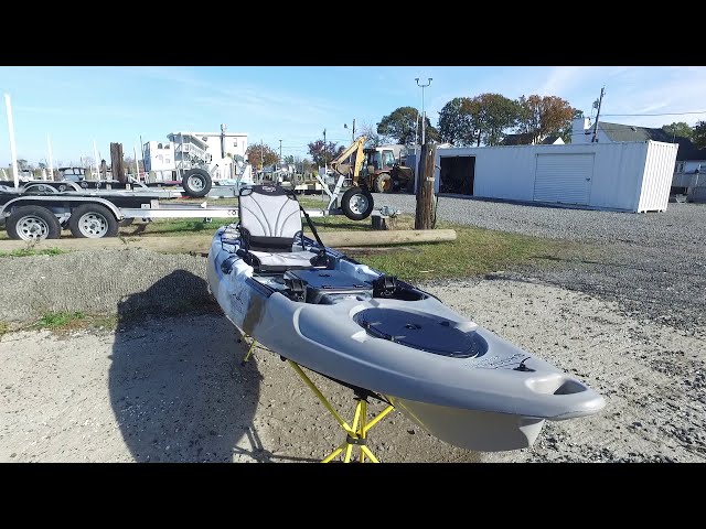 BKC RA220 Single Kayak Features