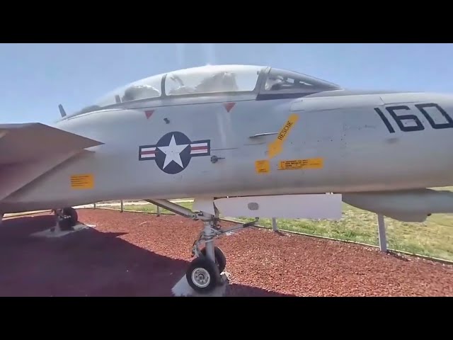 F14D Tomcat VR180 cockpit view Castle Air Museum [VR180 3D]