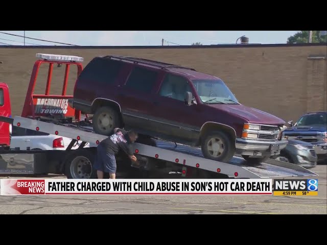 Father charged in toddler's hot car death near Vicksburg