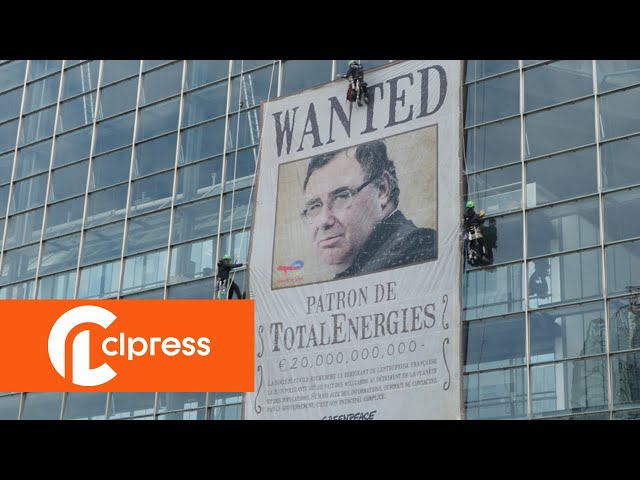 Greenpeace affiche Patrick Pouyanné avant l'assemblée générale de TotalEnergies (24 mai 2024, Paris)