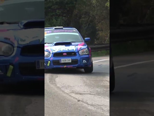 así chirrían las ruedas del SUBARU en una curva en bajada 😱